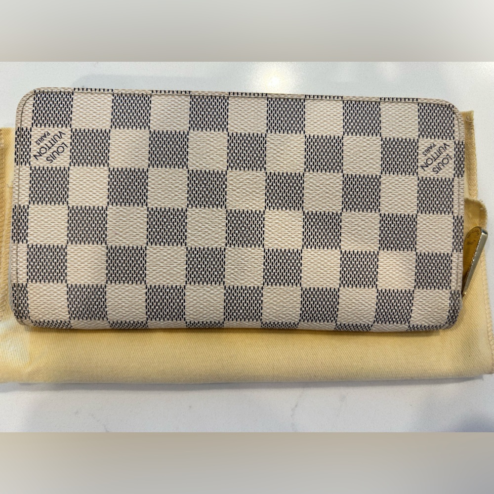 Louis Vuitton Cream and Gray Damier Azur Wallet